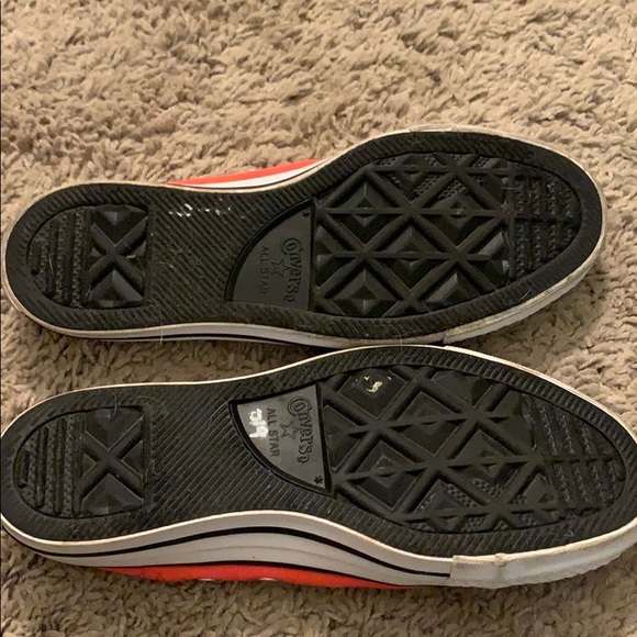 Converse - Picture 2 of 4